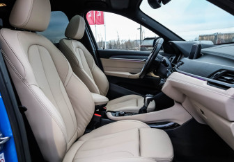 Подержанный автомобиль BMW X1 2021 года (27 фото)