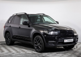 Подержанный автомобиль BMW X5 2010 года (3 фото)