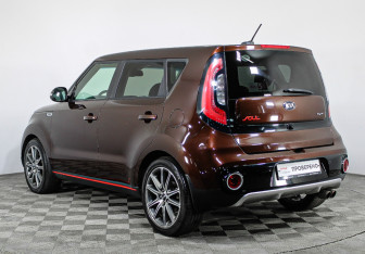 Подержанный автомобиль Kia Soul 2017 года (7 фото)