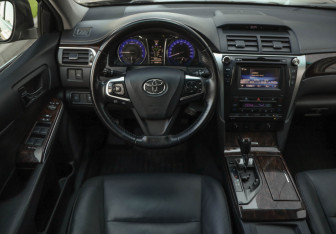 Подержанный автомобиль Toyota Camry Sedan 2014 года (12 фото)