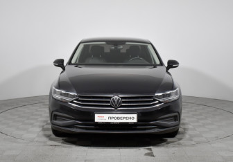 Подержанный автомобиль Volkswagen Passat Sedan 2020 года (2 фото)