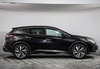 Подержанный автомобиль Nissan Murano Suv 2018 года (4 фото)