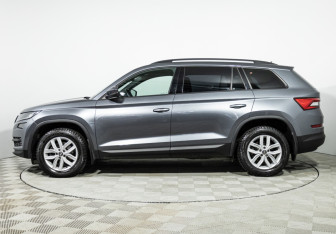 Подержанный автомобиль Skoda Kodiaq 2021 года (8 фото)