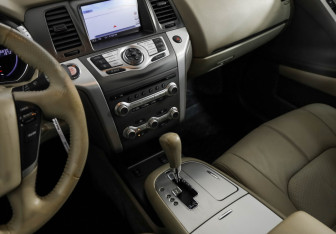 Подержанный автомобиль Nissan Murano Suv 2012 года (19 фото)