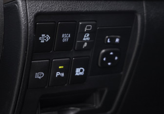 Подержанный автомобиль Toyota Land Cruiser Suv 2020 года (25 фото)