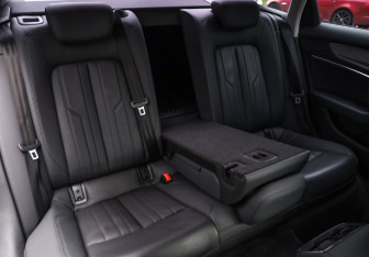Подержанный автомобиль Audi A6 Sedan 2019 года (28 фото)