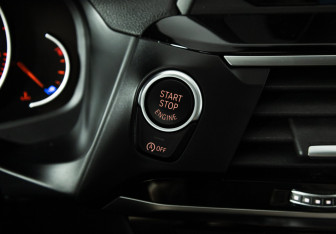 Подержанный автомобиль BMW X3 2019 года (15 фото)