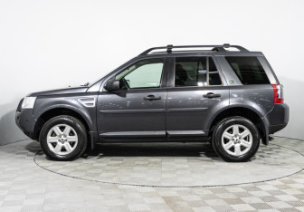 Подержанный автомобиль Land Rover Freelander 2010 года (8 фото)