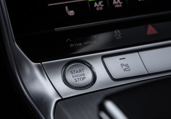 Подержанный автомобиль Audi A6 Sedan 2020 года (22 фото)