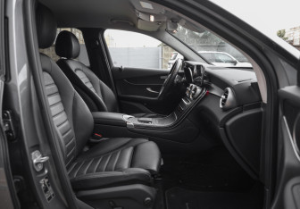 Подержанный автомобиль Mercedes-Benz GLC Coupe 2019 года (31 фото)