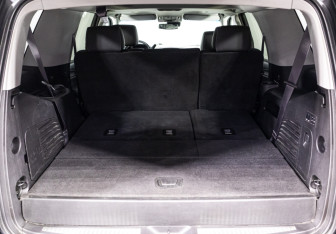 Подержанный автомобиль Chevrolet Tahoe 2016 года (15 фото)