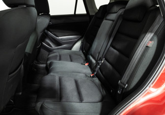 Подержанный автомобиль Mazda CX-5 2015 года (10 фото)