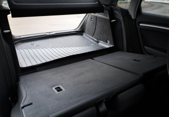 Подержанный автомобиль Audi A3 Hatchback 2017 года (23 фото)