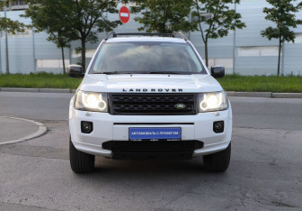 Подержанный автомобиль Land Rover Freelander 2014 года (2 фото)
