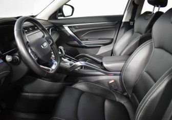 Подержанный автомобиль Geely Atlas Pro 2022 года (10 фото)