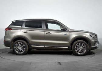 Подержанный автомобиль Geely Atlas Pro 2023 года (4 фото)