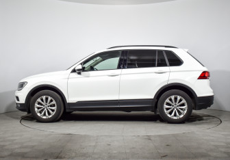 Подержанный автомобиль Volkswagen Tiguan 2018 года (9 фото)