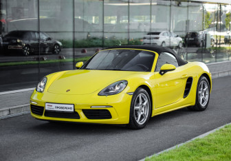 Подержанный автомобиль Porsche Boxster 2020 года (5 фото)