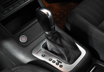 Подержанный автомобиль Volkswagen Tiguan 2015 года (10 фото)