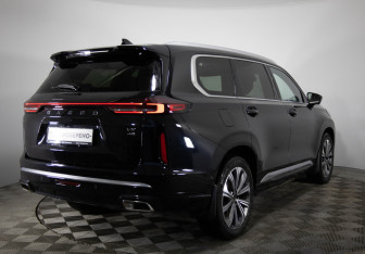 Подержанный автомобиль Exeed VX 2023 года (5 фото)