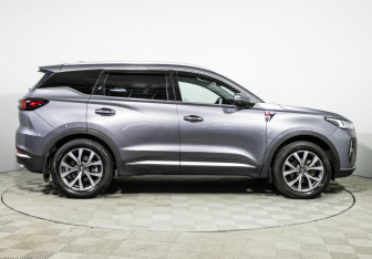 Подержанный автомобиль Chery Tiggo 7 Pro Max 2023 года (4 фото)