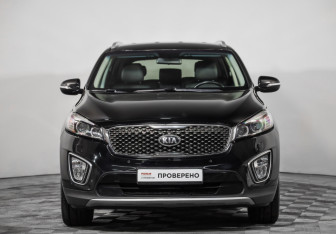 Подержанный автомобиль Kia Sorento 2016 года (2 фото)