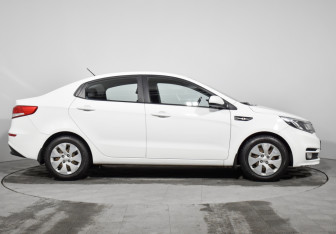 Подержанный автомобиль Kia Rio Sedan 2016 года (4 фото)