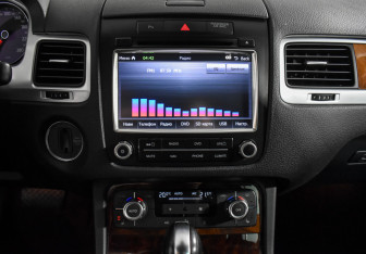 Подержанный автомобиль Volkswagen Touareg 2013 года (18 фото)