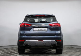 Подержанный автомобиль Geely Atlas 2021 года (6 фото)