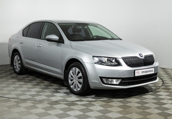 Подержанный автомобиль Skoda Octavia Liftback 2016 года (3 фото)