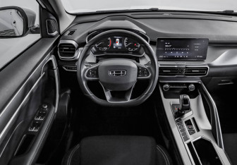 Подержанный автомобиль Geely Coolray 2021 года (10 фото)