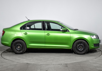 Подержанный автомобиль Skoda Rapid Liftback 2018 года (4 фото)