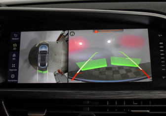 Подержанный автомобиль Geely Tugella 2023 года (20 фото)