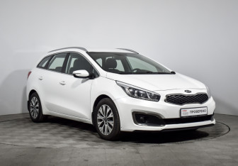 Подержанный автомобиль Kia Ceed Wagon 2017 года (3 фото)
