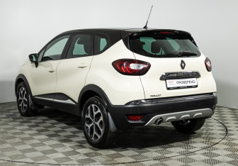 Подержанный автомобиль Renault Kaptur 2018 года (7 фото)