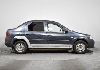 Подержанный автомобиль Renault Logan Sedan 2007 года (4 фото)