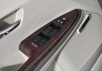 Подержанный автомобиль Toyota Venza 2009 года (10 фото)