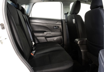 Подержанный автомобиль Mitsubishi ASX 2013 года (13 фото)