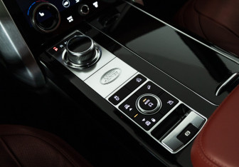 Подержанный автомобиль Land Rover Range Rover 2021 года (23 фото)