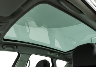 Подержанный автомобиль Opel Meriva 2012 года (15 фото)