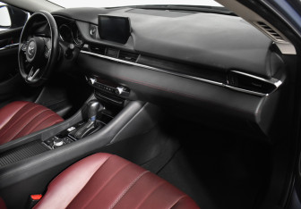 Подержанный автомобиль Mazda 6 Sedan 2021 года (11 фото)