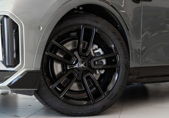 Новый Voyah Free 2025 (12 фото)