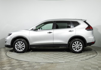 Подержанный автомобиль Nissan X-Trail 2021 года (8 фото)