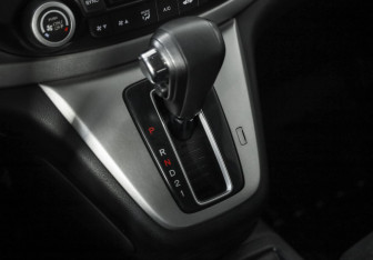 Подержанный автомобиль Honda CR-V 2013 года (17 фото)