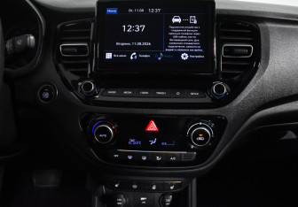 Подержанный автомобиль Hyundai Solaris Sedan 2022 года (16 фото)