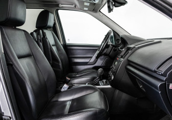 Подержанный автомобиль Land Rover Freelander 2007 года (17 фото)