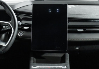 Подержанный автомобиль Geely Preface 2024 года (14 фото)