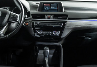 Подержанный автомобиль BMW X1 2019 года (14 фото)