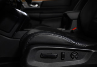 Подержанный автомобиль Honda CR-V 2018 года (23 фото)