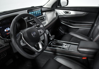 Подержанный автомобиль Changan CS75 2022 года (9 фото)
